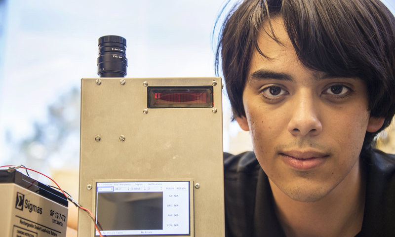 Intern Develops Small, Inexpensive Star Tracker